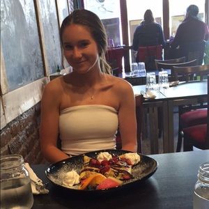 Meet your Posher, Brittany